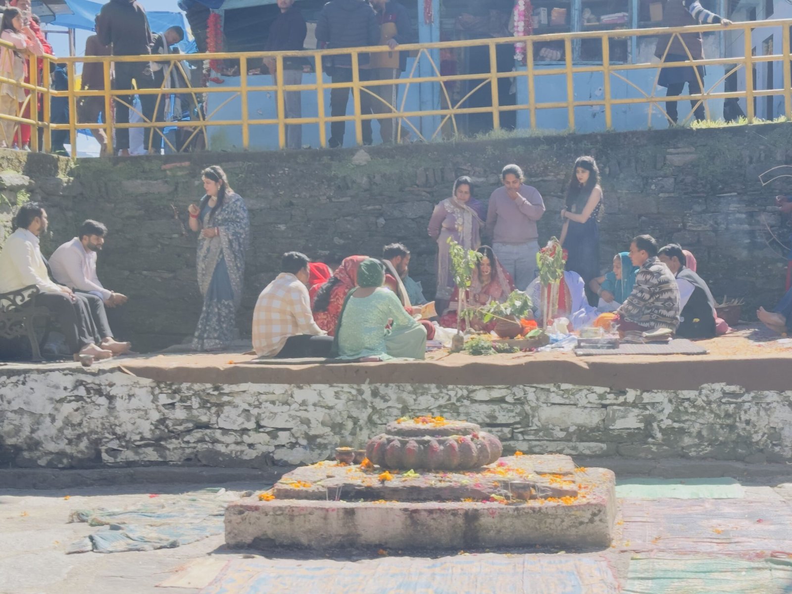 Traditional Hindu wedding ceremony at Triyuginarayan Temple