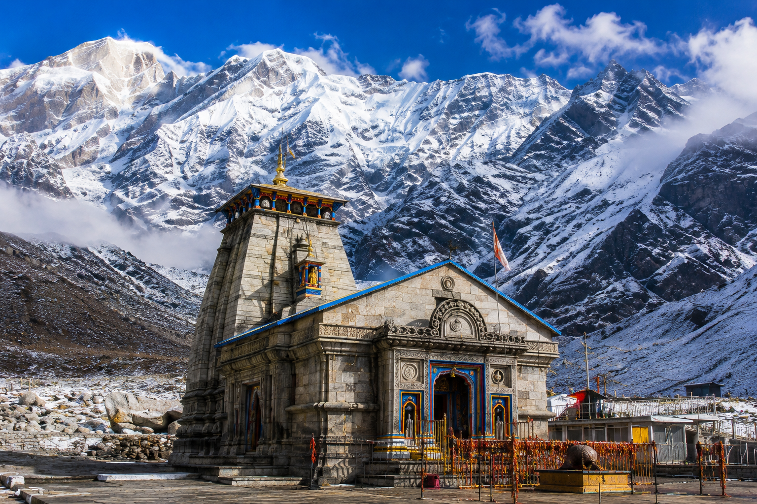 Kedarnath Temple and Himalayan mountains during Char Dham Yatra